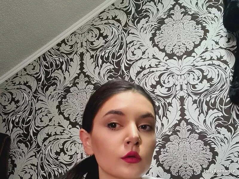 Elena Profile image 2