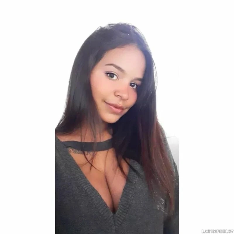 Nicole Profile image 2