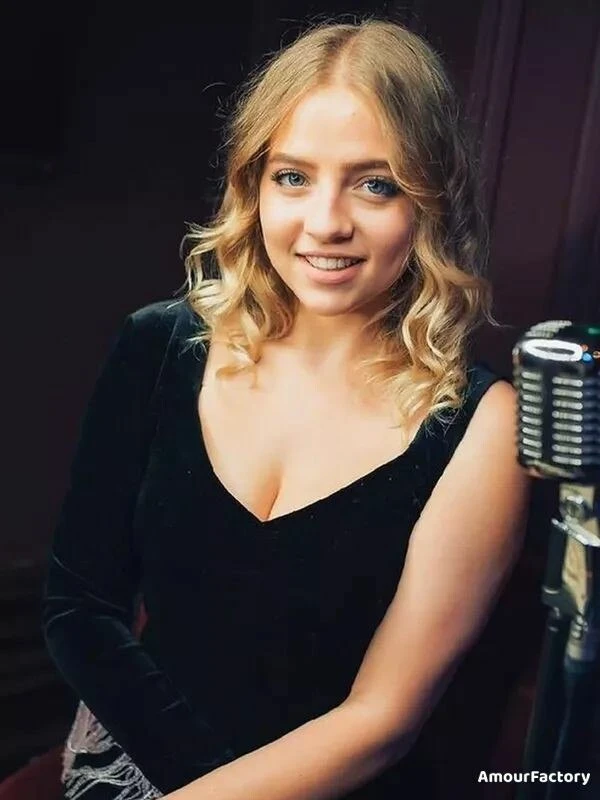 Zhanna Profile image 2