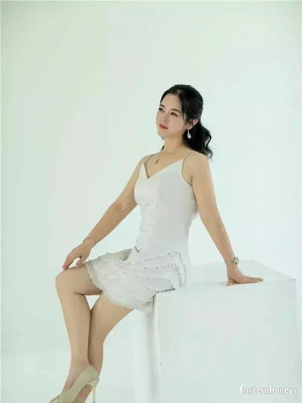 Tan Qiurong Profile image 4