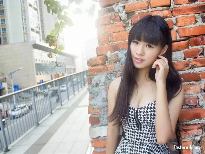 Ling Zhong Profile image 2