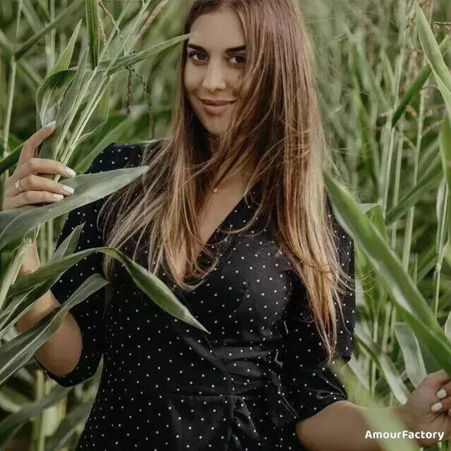 Anna Profile image 4