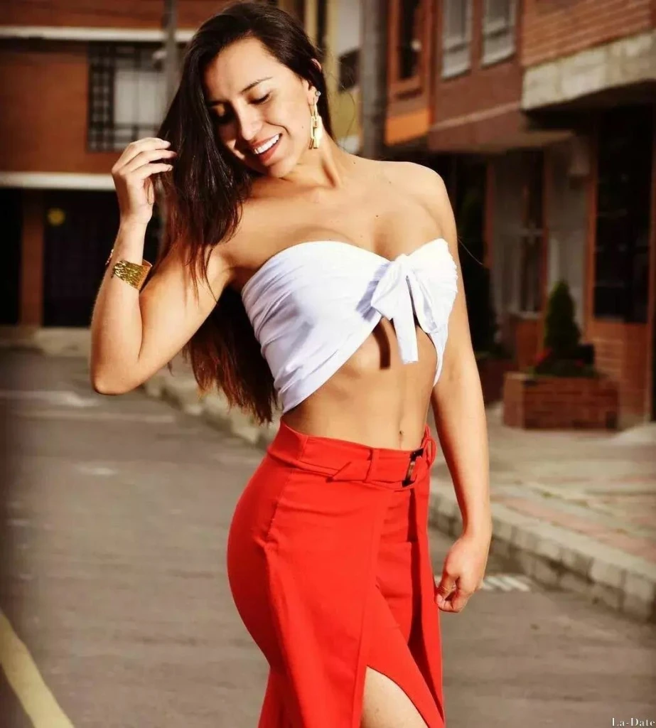 Mercedes Profile image 3