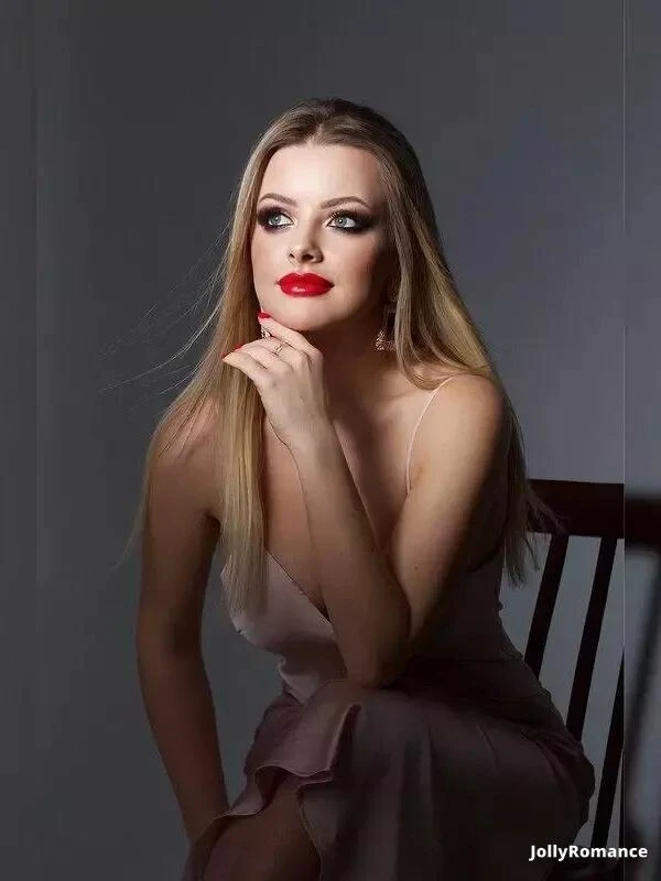 Anastasiya Profile image 2