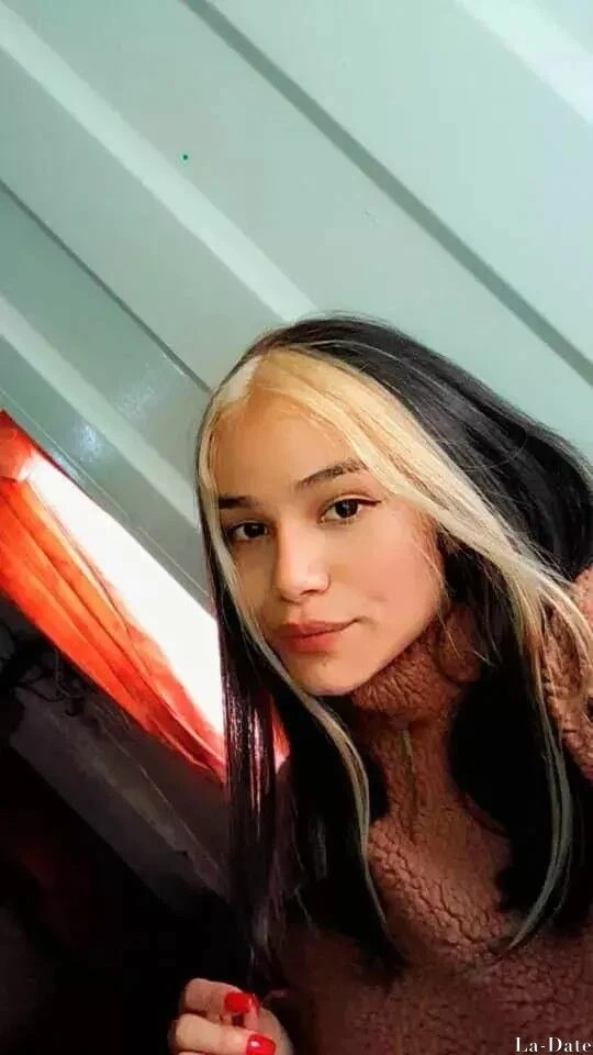 Marjory Profile image 2