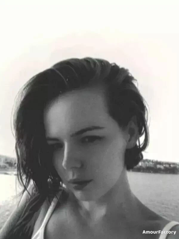 Anna Profile image 1