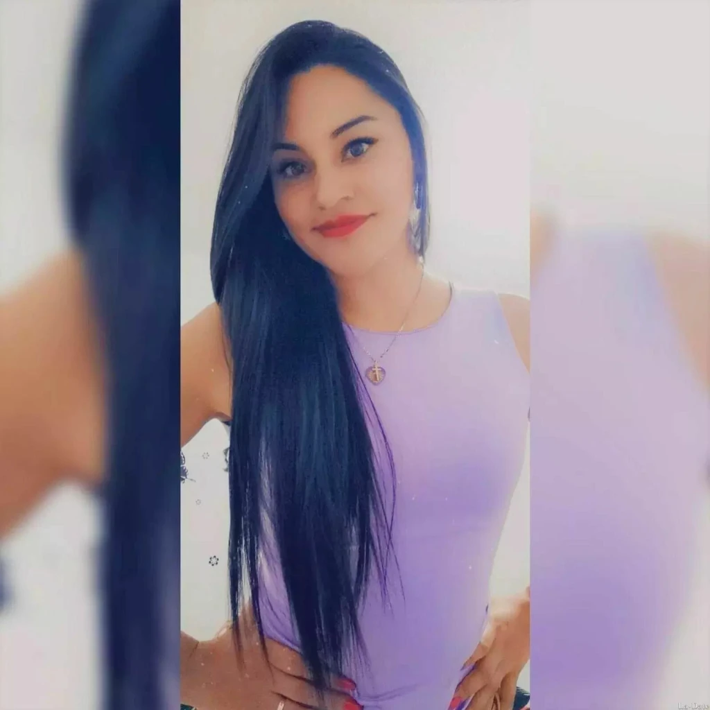 Veronica Profile image 2