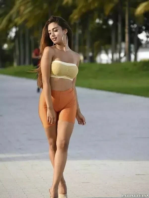 Valeria Profile image 3