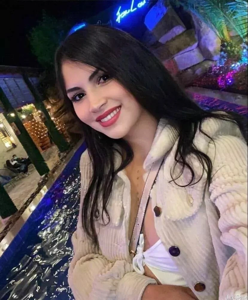 Viviana Profile image 4