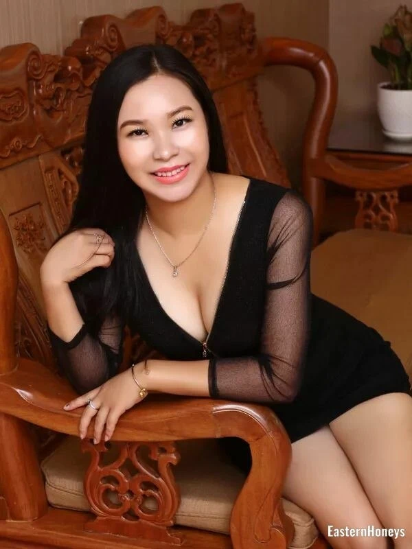 Lixia Profile image 1