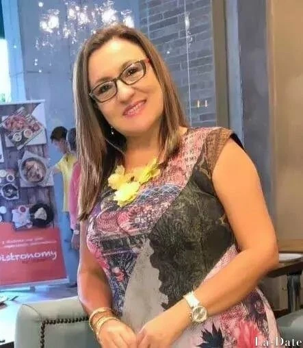 Luisa Profile image 2