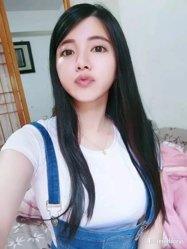 Nicha Profile image 1