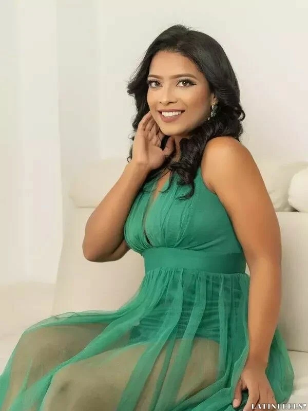 Yina Profile image 2