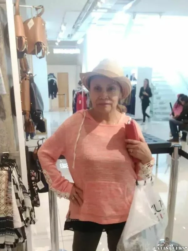 Maria Fernanda Profile image 3