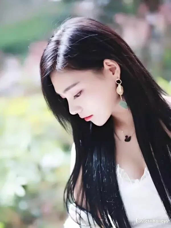Xia Profile image 3