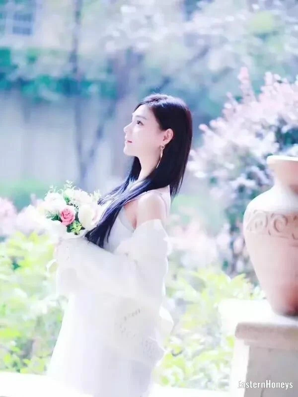 Xia Profile image 4