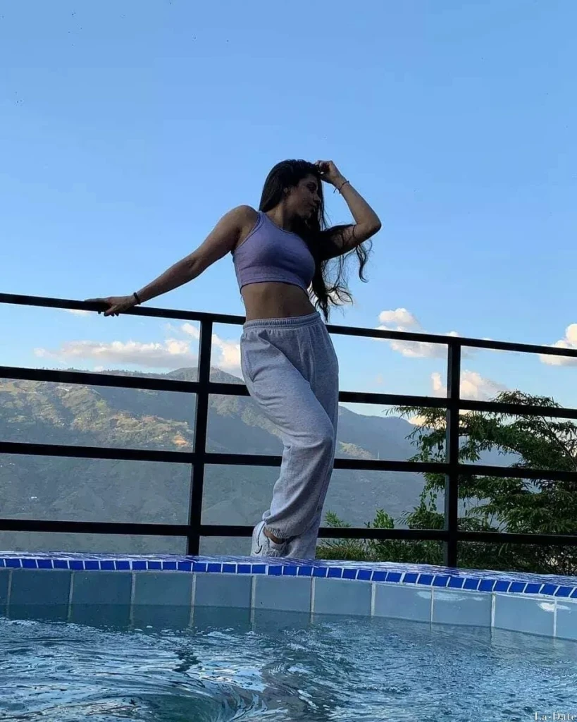 Mayret Profile image 1