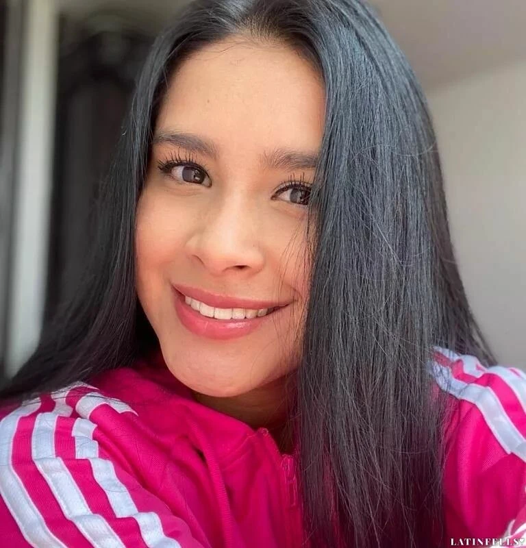 DANIELA MARCELA Profile image 2