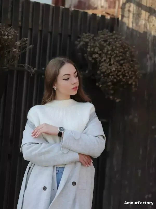 Irina Profile image 4
