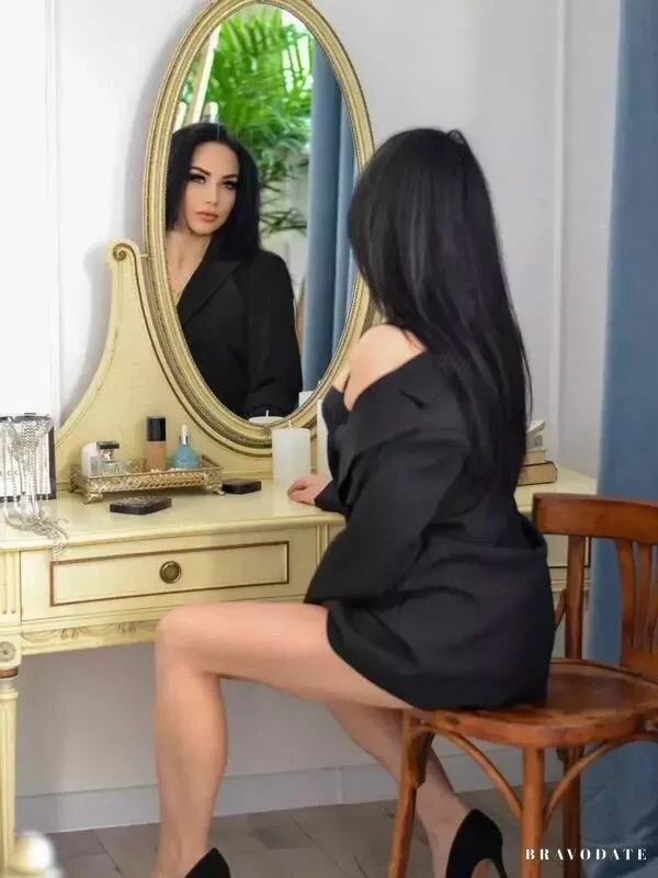 Kristina Profile image 3