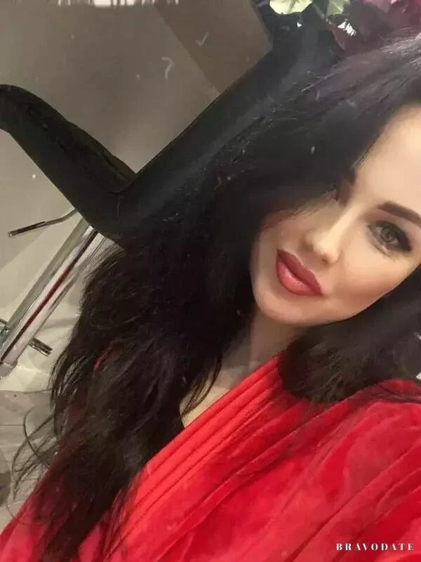 Kristina Profile image 1